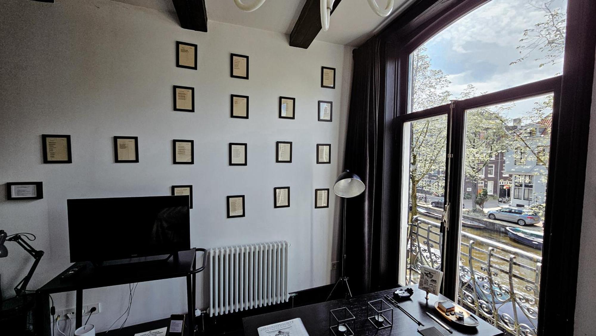 The Black Beauty Private Studio With Canal View From 1799 Amsterdam Ngoại thất bức ảnh